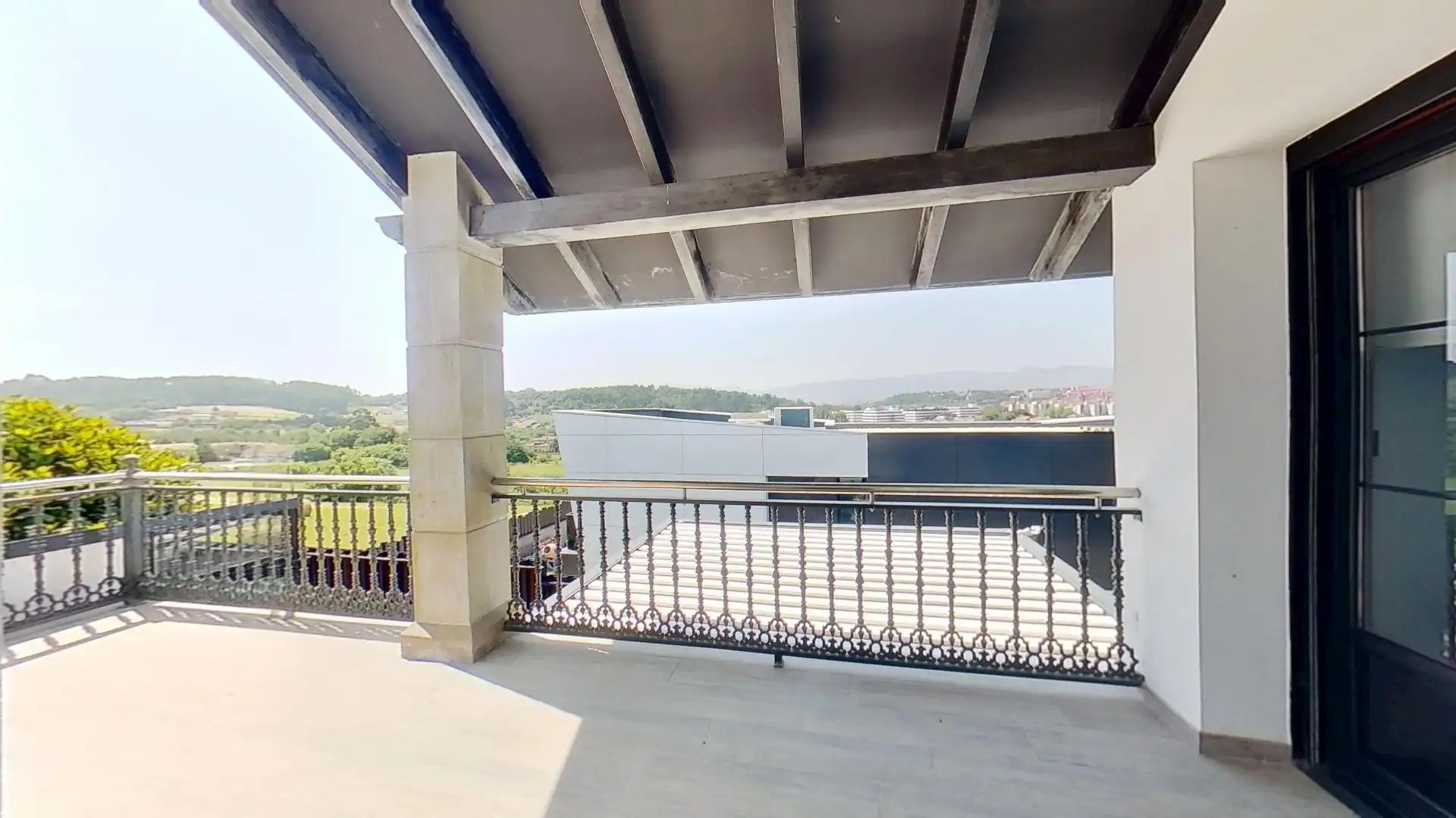 Terrassa de Casa o xalet en venda en Berango amb Calefacció, Jardí privat i Terrassa