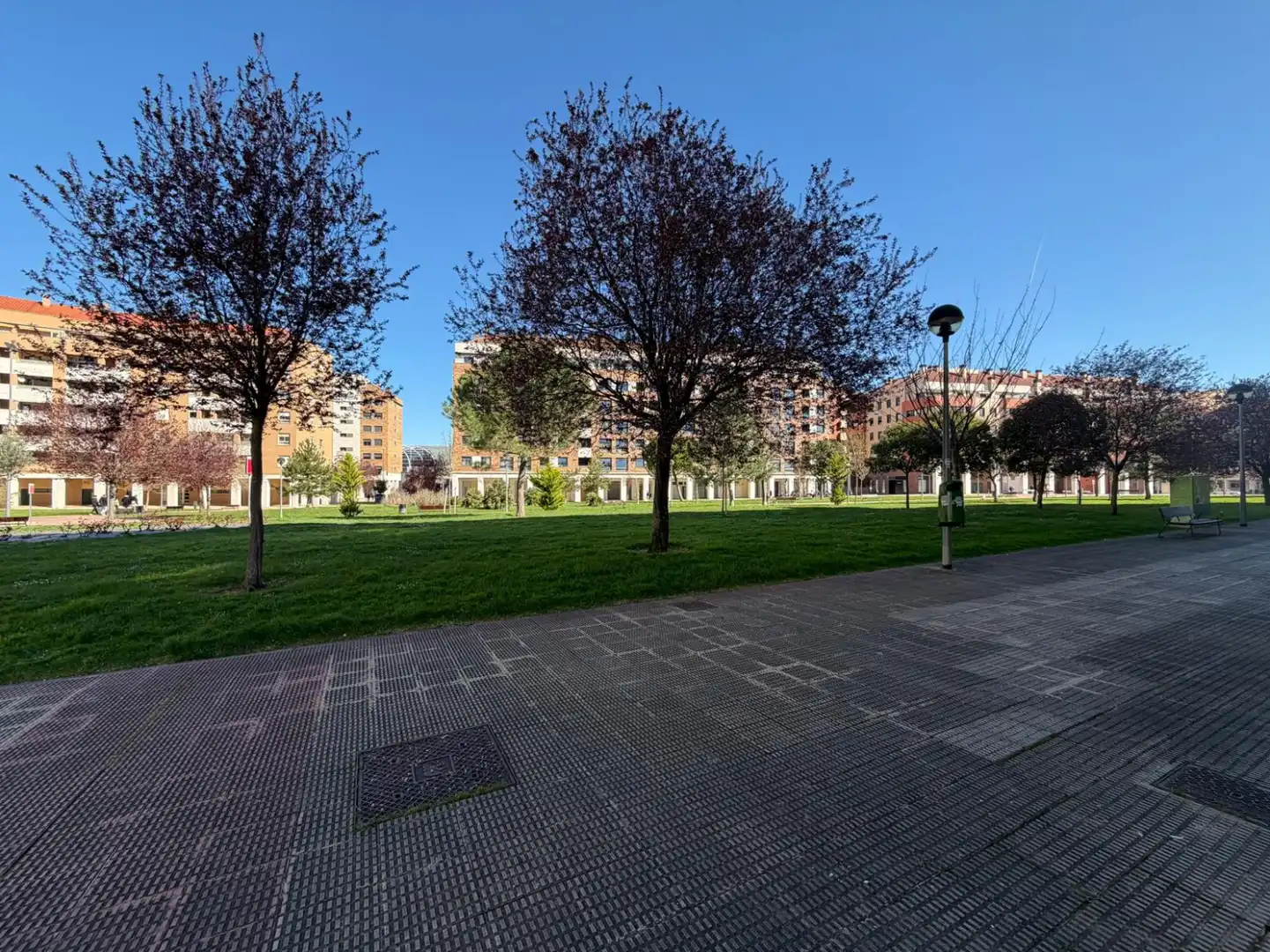 Piso de alquiler en Logroño - PQ LIRIOS LOS, La Portalada - Varea