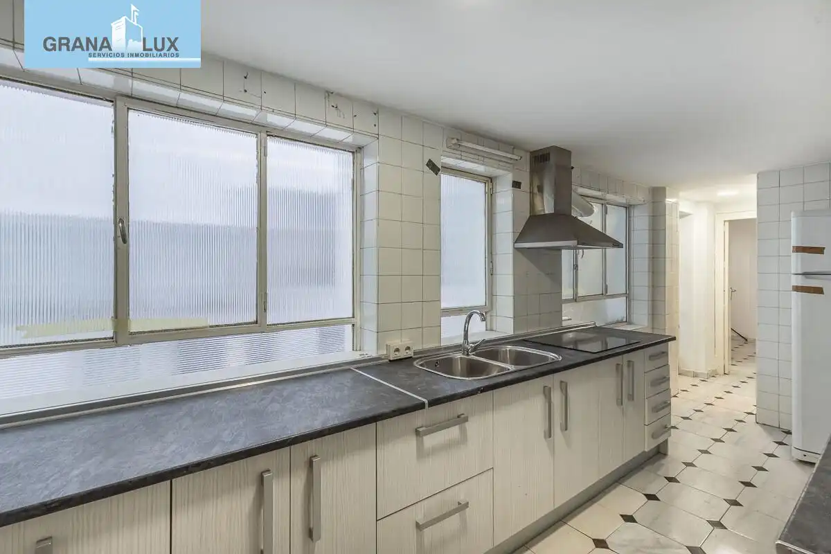 Piso con ascensor en venta en Calle de María Luisa de Dios, imagen 11