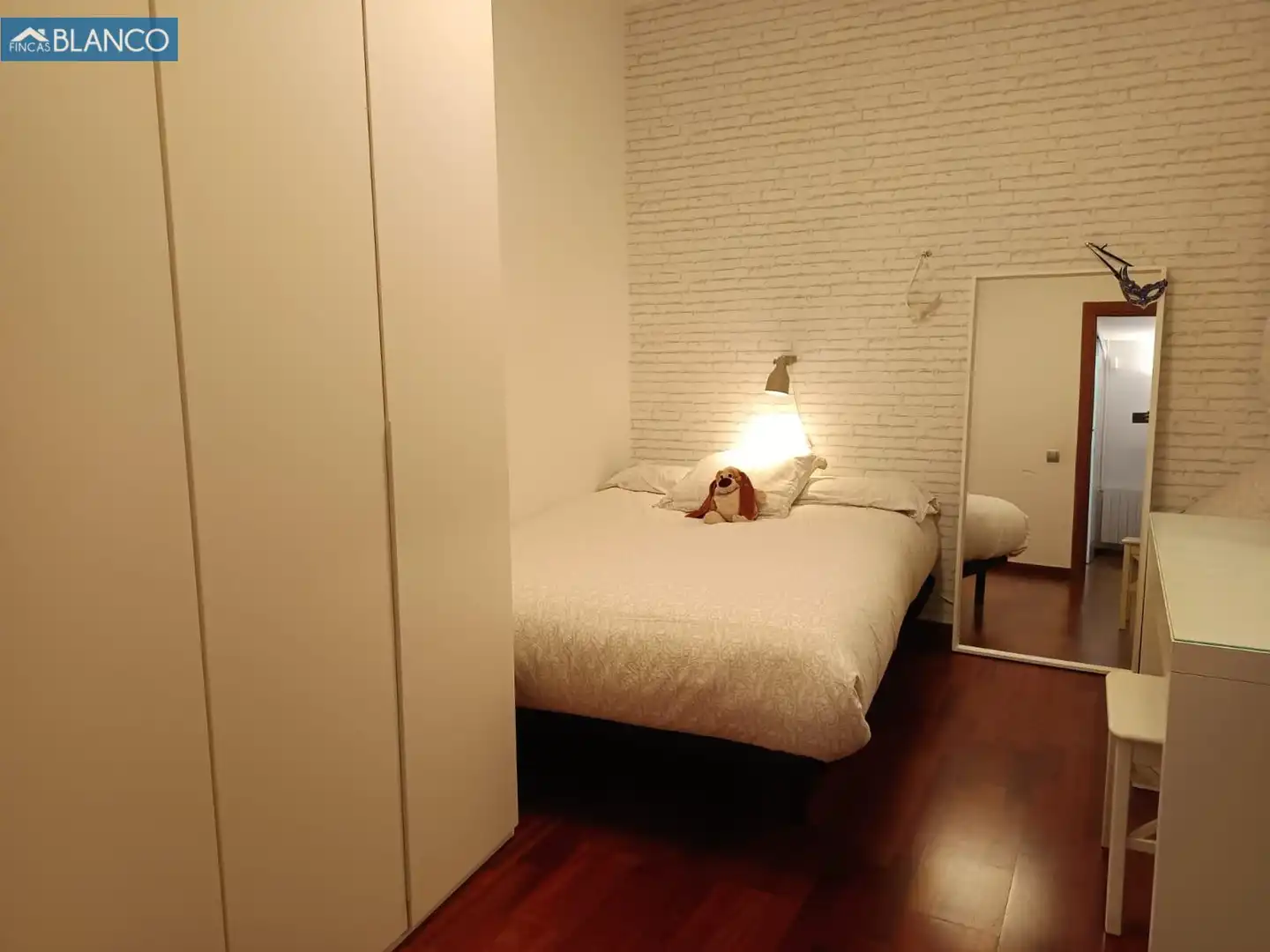 Habitación de Piso en venta en L'Hospitalet de Llobregat con Aire acondicionado, Calefacción y Parquet