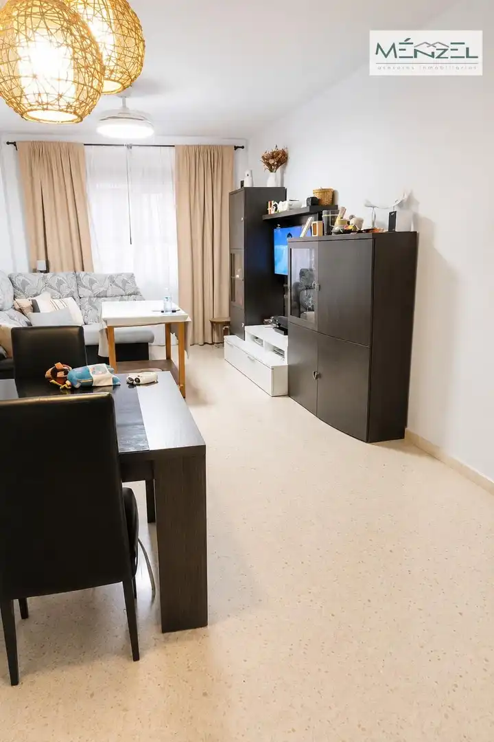 Living room of Flat for sale in Sevilla