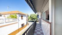 Exterior view of Single-family semi-detached for sale in  Granada Capital  with Terrace, Storage room and Balcony