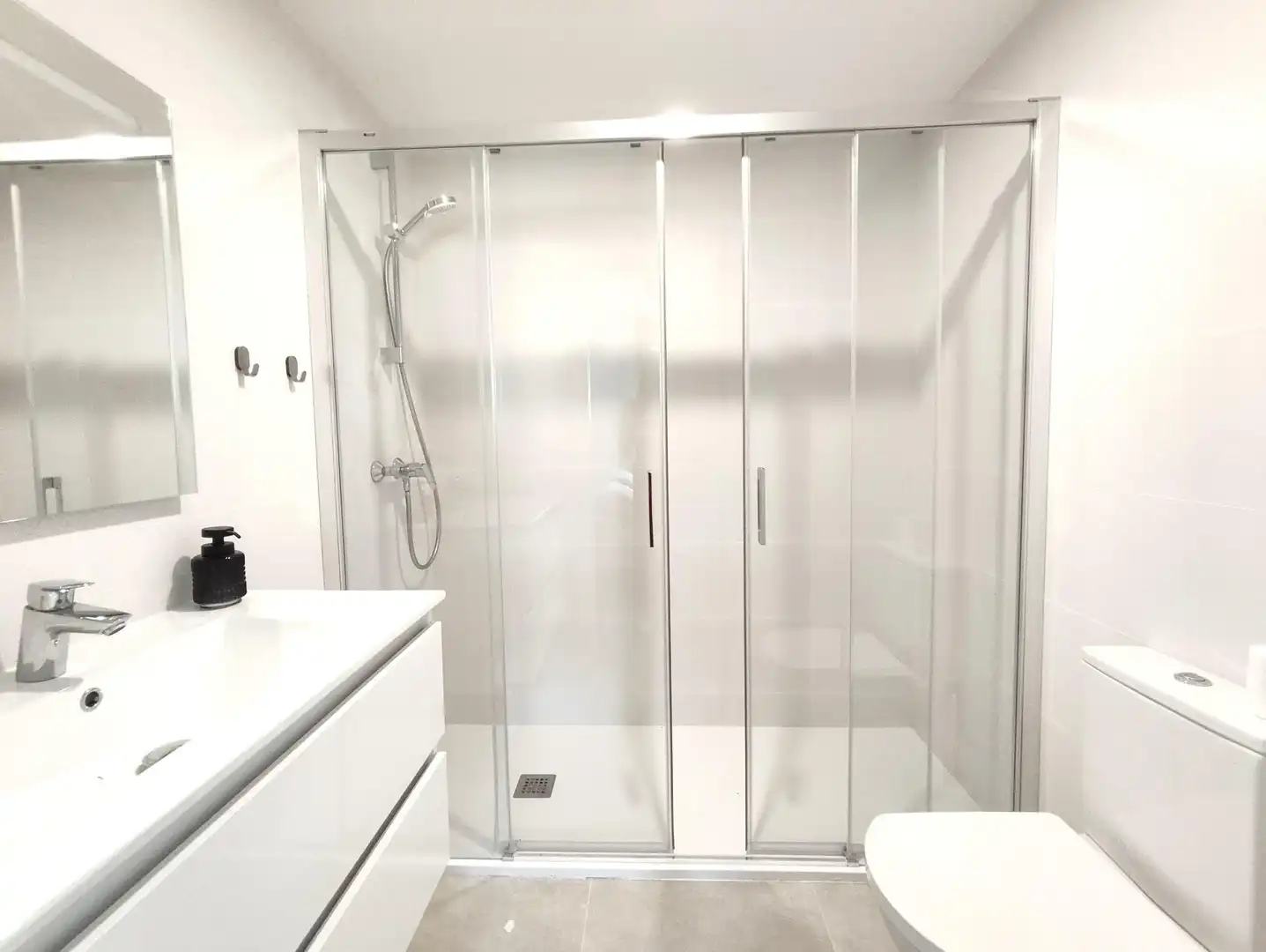 Bathroom of Ground floor for rent in Orihuela  with Air Conditioner, Heating and Private garden