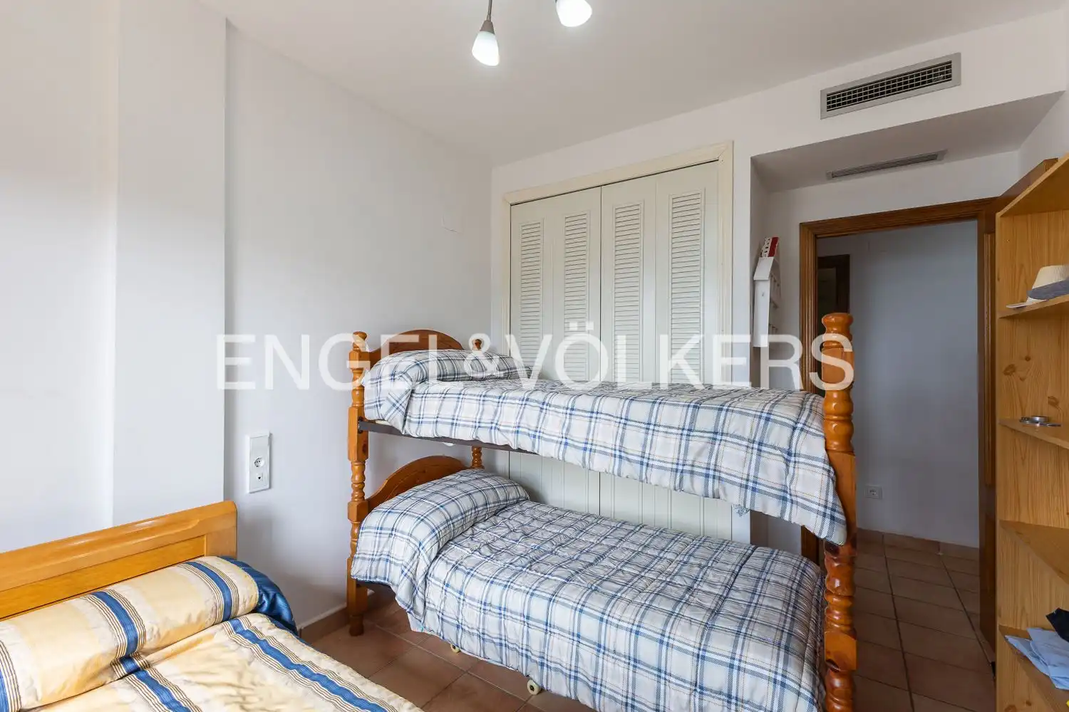 Habitación de Casa o chalet en venta en Cullera con Aire acondicionado, Calefacción y Jardín privado