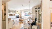Sala d'estar de Apartament en venda en  Madrid Capital amb Aire condicionat, Calefacció i Parquet