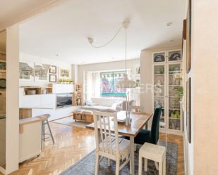 Sala d'estar de Apartament en venda en  Madrid Capital amb Aire condicionat, Calefacció i Parquet