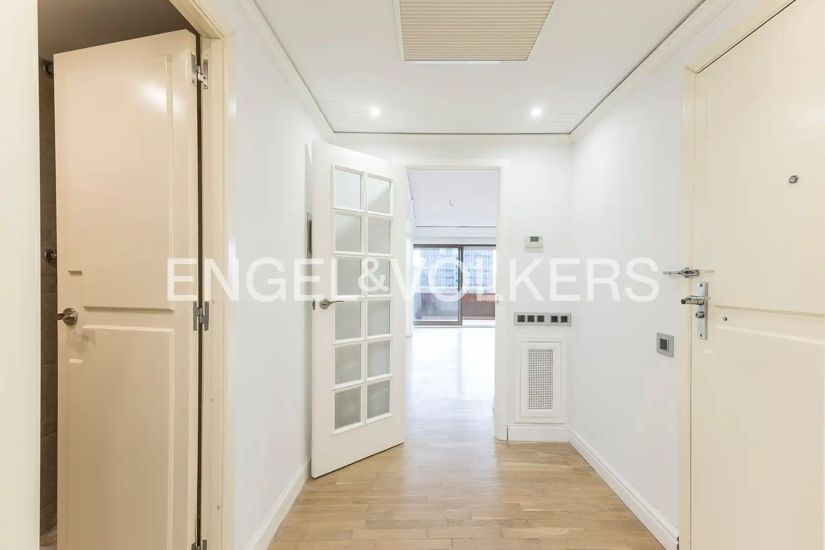 Flat with terrace to rent in Les Corts, imagen 12