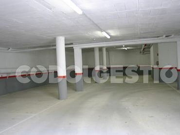 Parcheggio in vendita a Rafael Casanova, 38