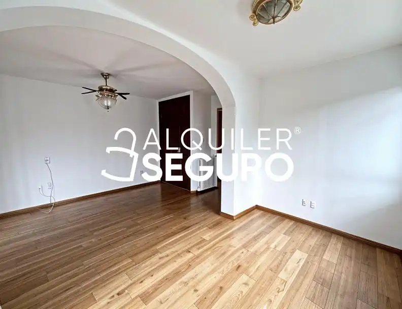 Living room of Houses for rent in Madrid  with Heating, Terrace and Storage room