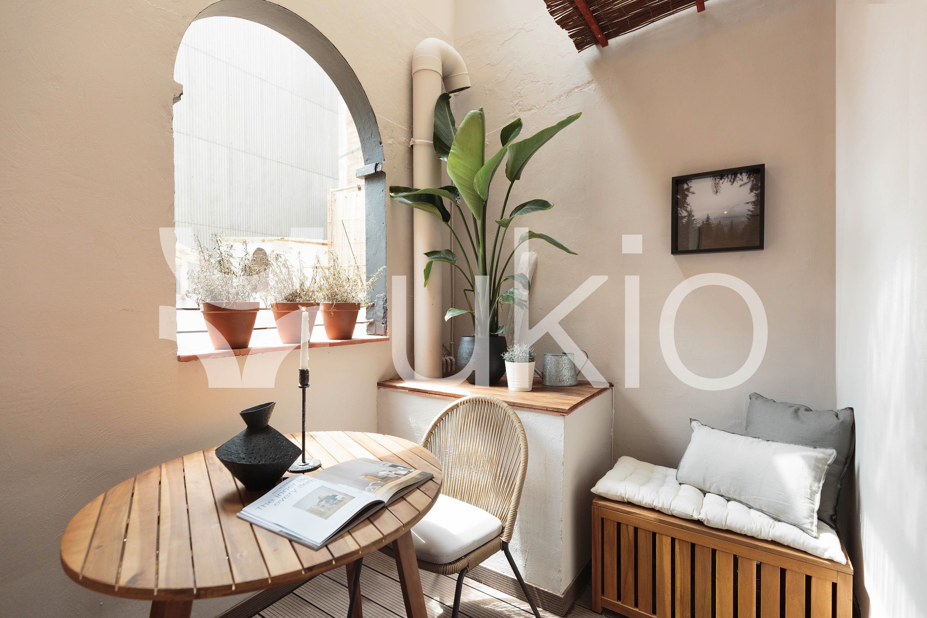 Balcony of Apartment to rent in  Barcelona Capital  with Air Conditioner, Heating and Furnished