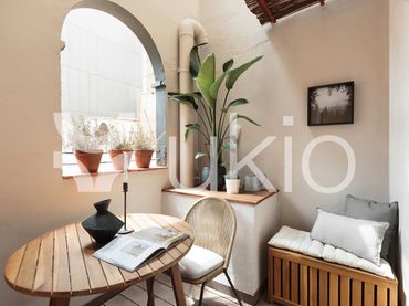 Appartement compact avec balcon à louer à Carrer del Rosselló