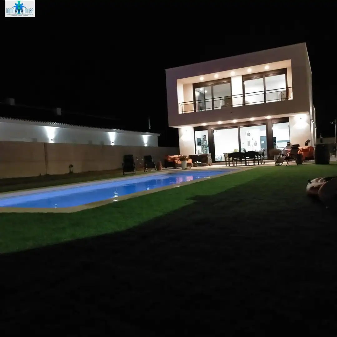 Xalet amb terrassa en venda a Pedanías - Extrarradio, imagen 3