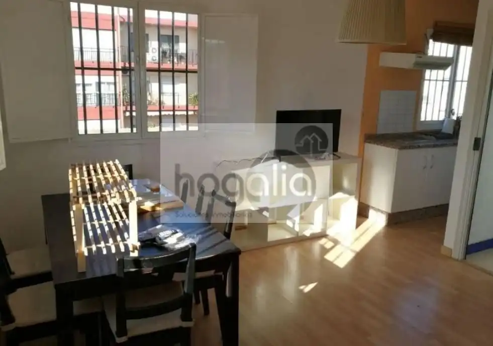 Living room of Attic for rent in Sevilla  with Air Conditioner, Terrace and Furnished