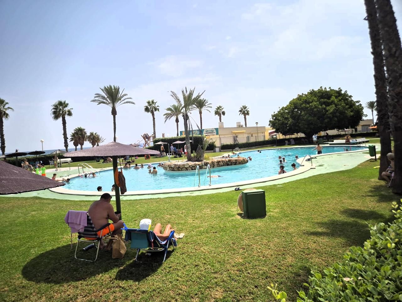 Piscina de Pis en venda en Alicante / Alacant amb Aire condicionat, Terrassa i Piscina comunitària