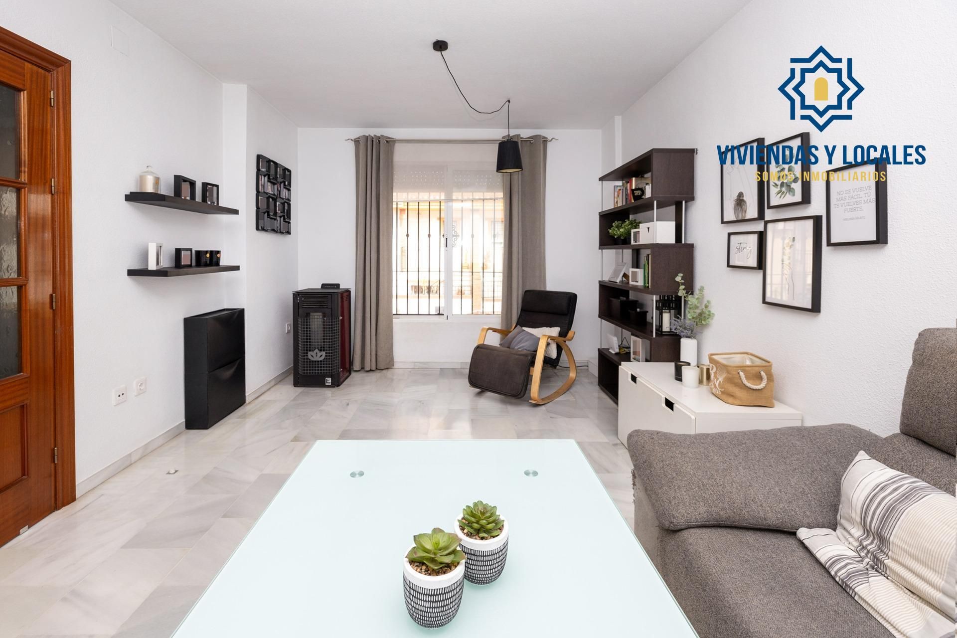 Living room of Single-family semi-detached for sale in Las Gabias  with Air Conditioner and Heating