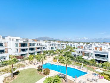 Àtic amb piscina de lloguer a Estepona Pueblo