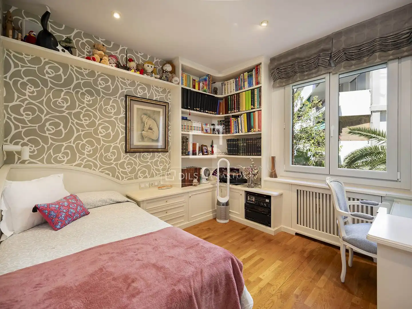 Schlafzimmer von Wohnung zur Miete in Barcelona mit Heizung, Privatgarten und Parkett