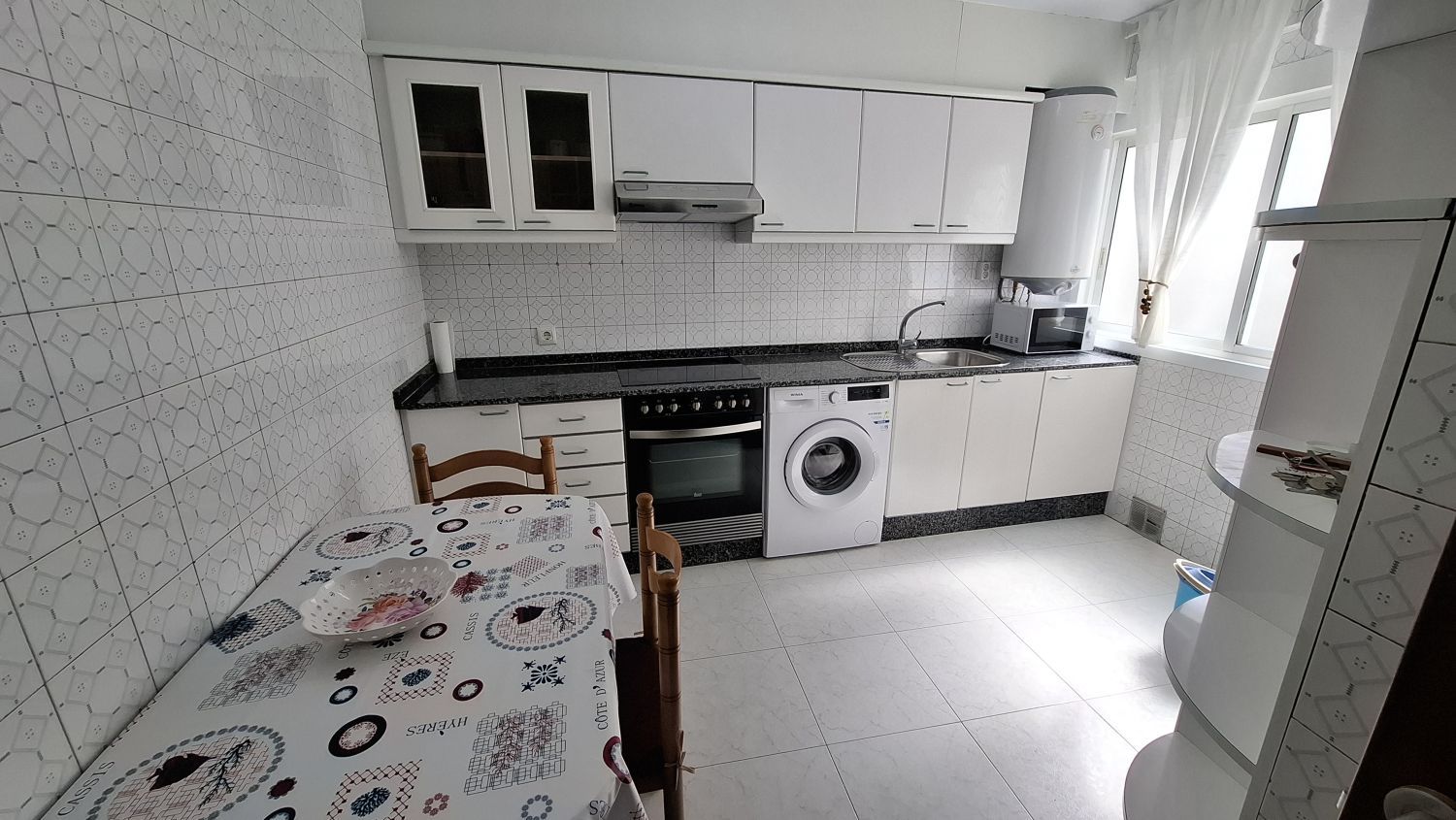 Kitchen of Flat to rent in A Coruña Capital 