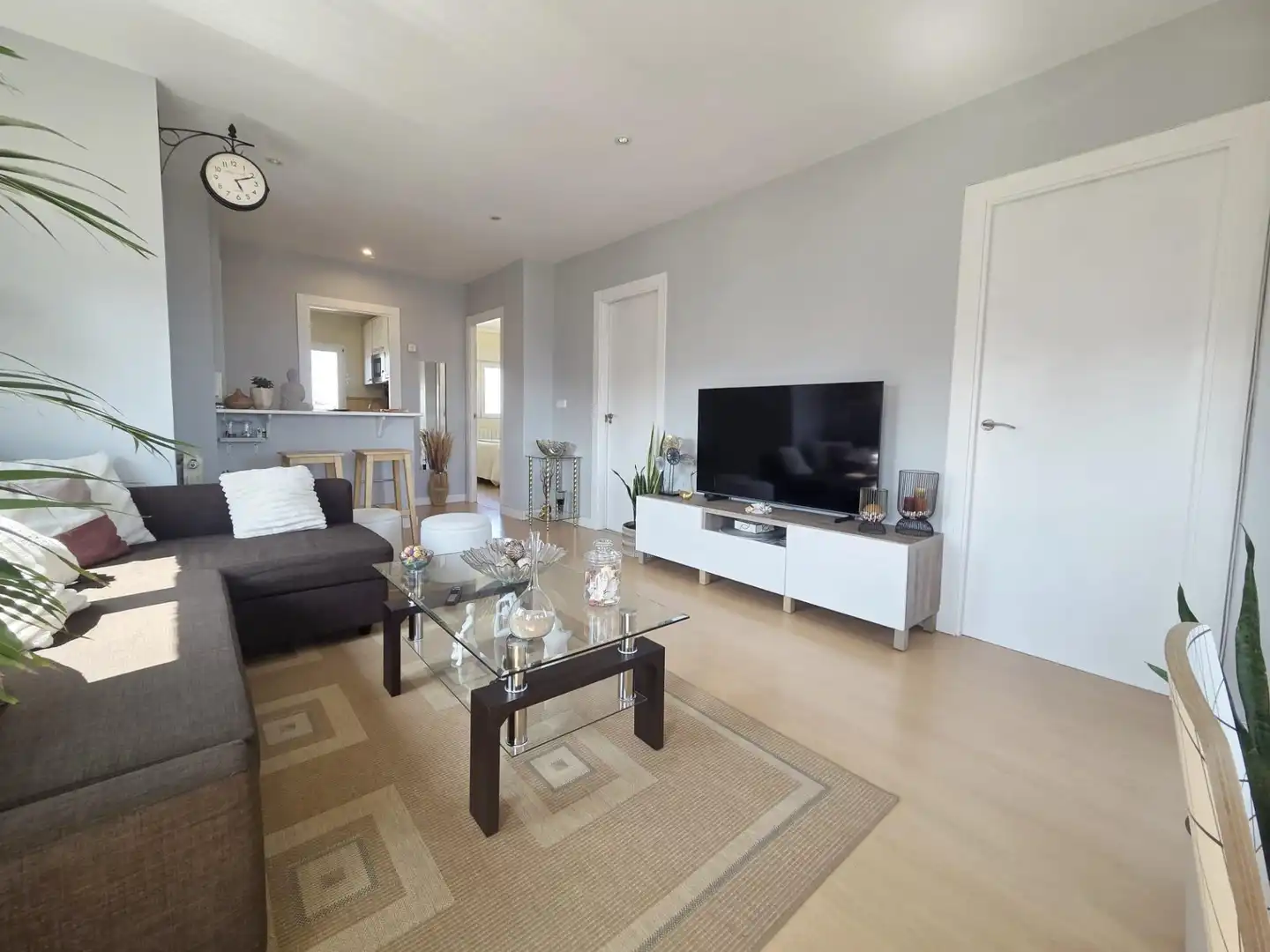 Flat for rent in Calle FERNANDO RIOS, Los Castros