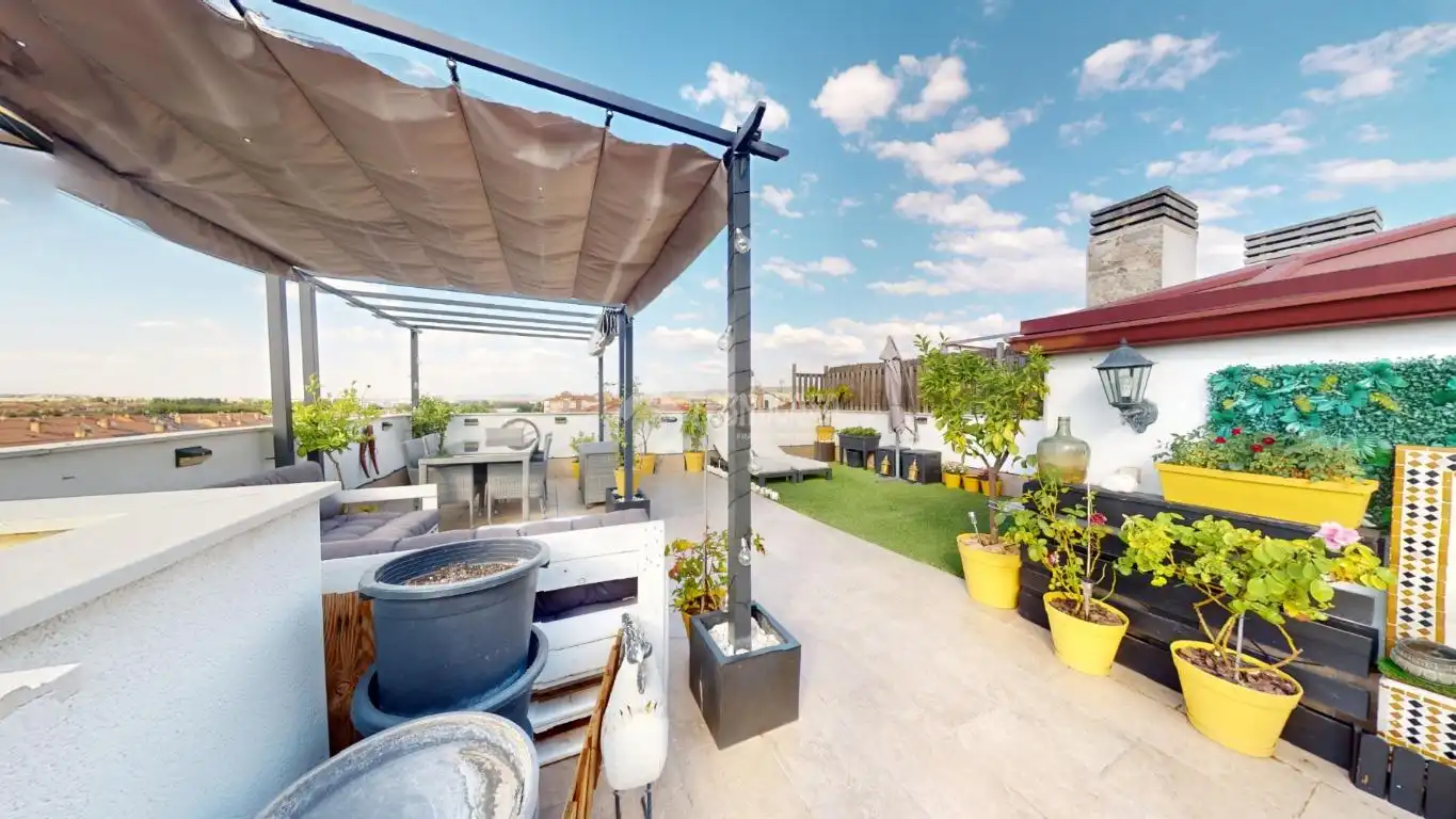 Terraza de Piso en venta en Azuqueca de Henares con Aire acondicionado, Calefacción y Parquet