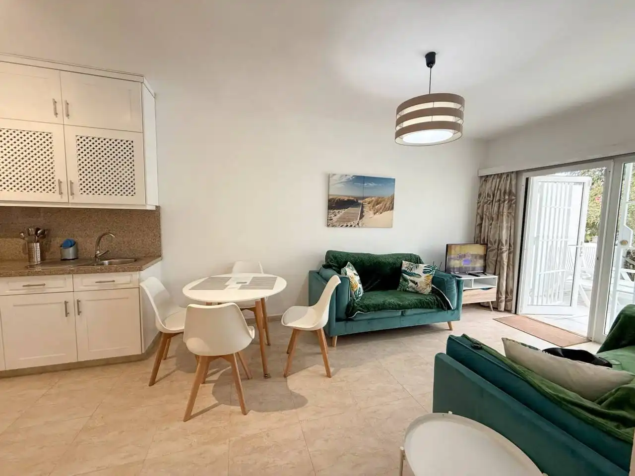 Sala d'estar de Pis de lloguer en Arona amb Terrassa, Moblat i Piscina comunitària