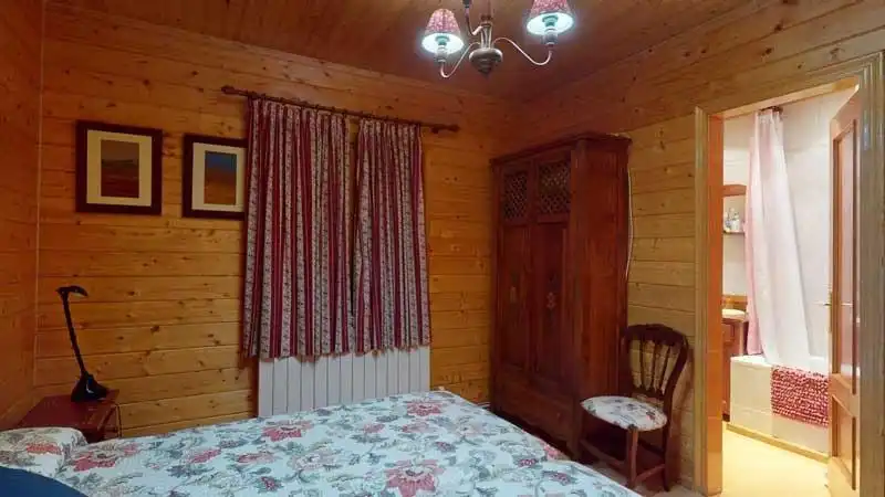 Dormitori de Casa o xalet en venda en La Muela amb Aire condicionat, Calefacció i Jardí privat