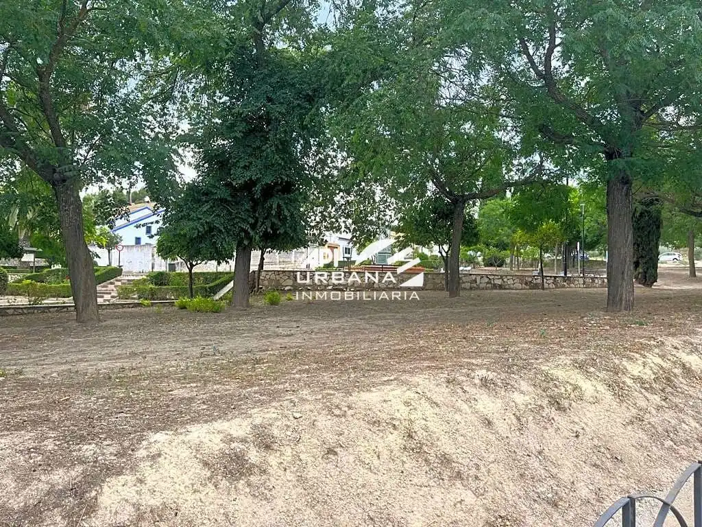 Terreny residencial en venda a La Calzada, imagen 2