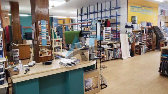 Local comercial en Alquiler en Rúa Vicente Risco en A Ponte