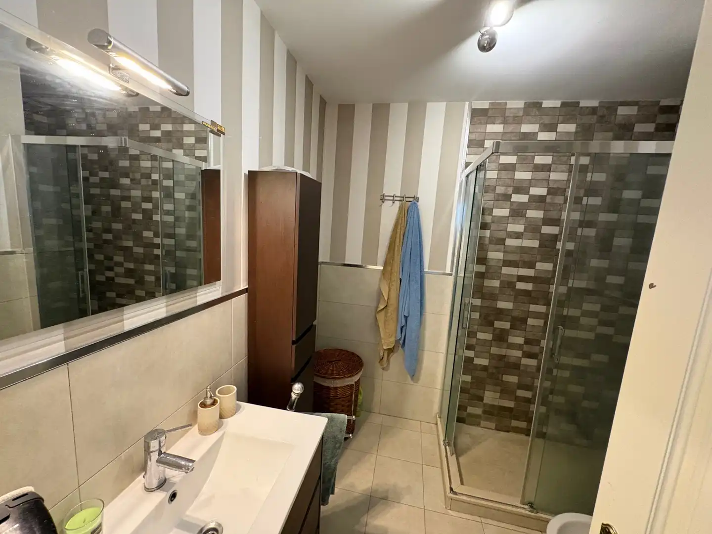Bany de Casa adosada en venda en Estepona amb Aire condicionat, Jardí privat i Terrassa