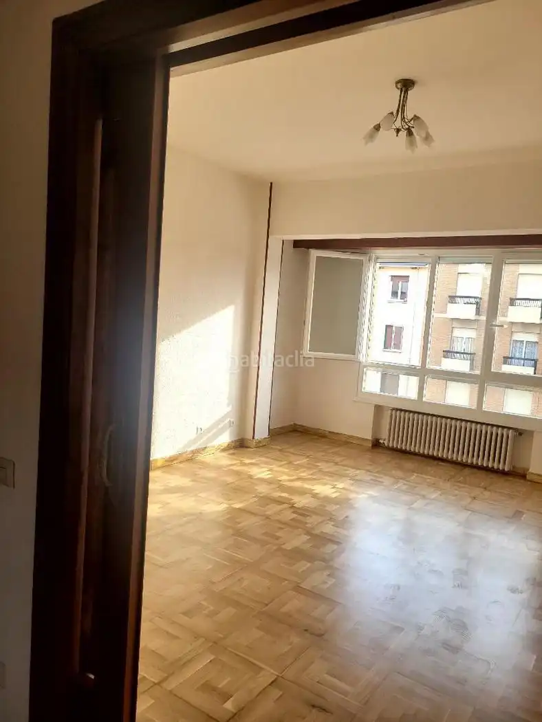 Flat for sale in Calle Víctor Romanos 11, imagen 16