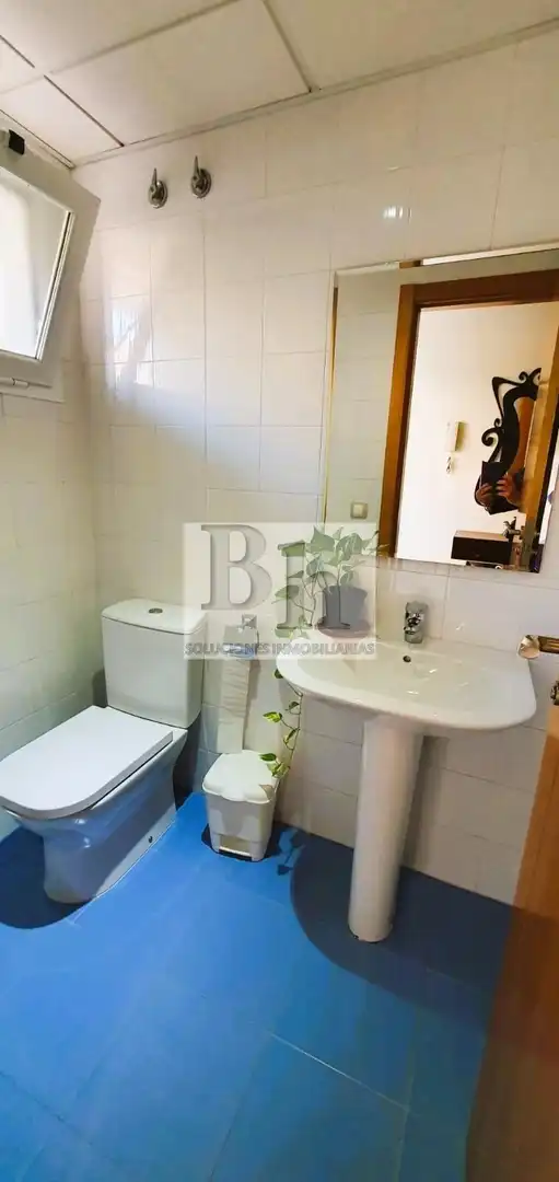 Baño de Casa adosada en venta en Alhaurín de la Torre con Aire acondicionado, Calefacción y Jardín privado