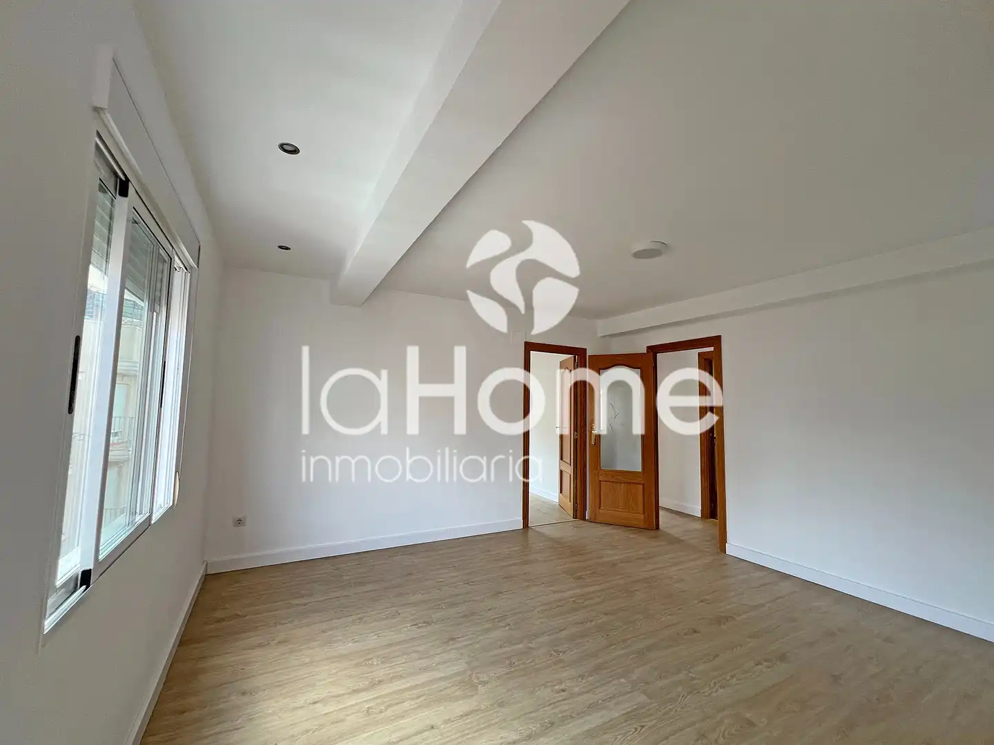 Flat for sale in Paterna  with Air Conditioner, Parquet flooring and Terrace