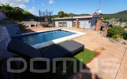 Piscina de Casa o xalet en venda en Sant Vicenç Dels Horts amb Aire condicionat, Calefacció i Jardí privat