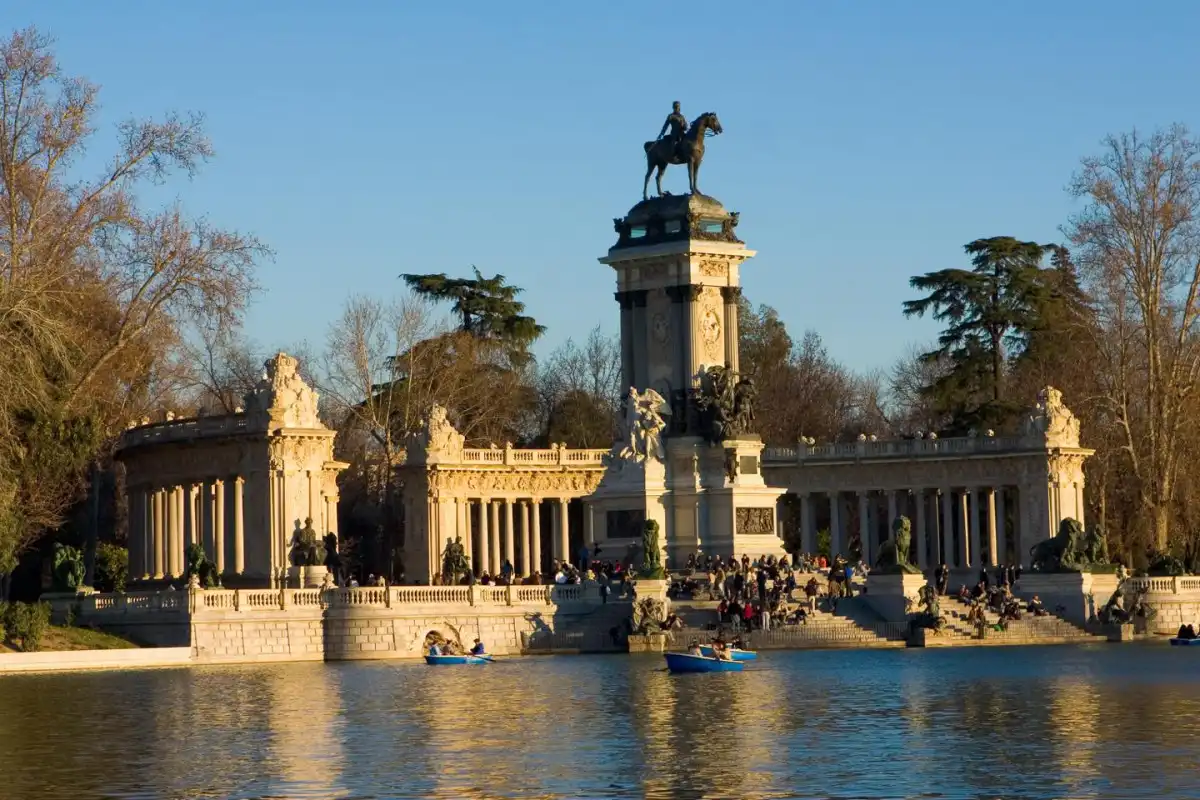 Vista exterior de Pis de lloguer en Madrid amb Aire condicionat, Calefacció i Terrassa