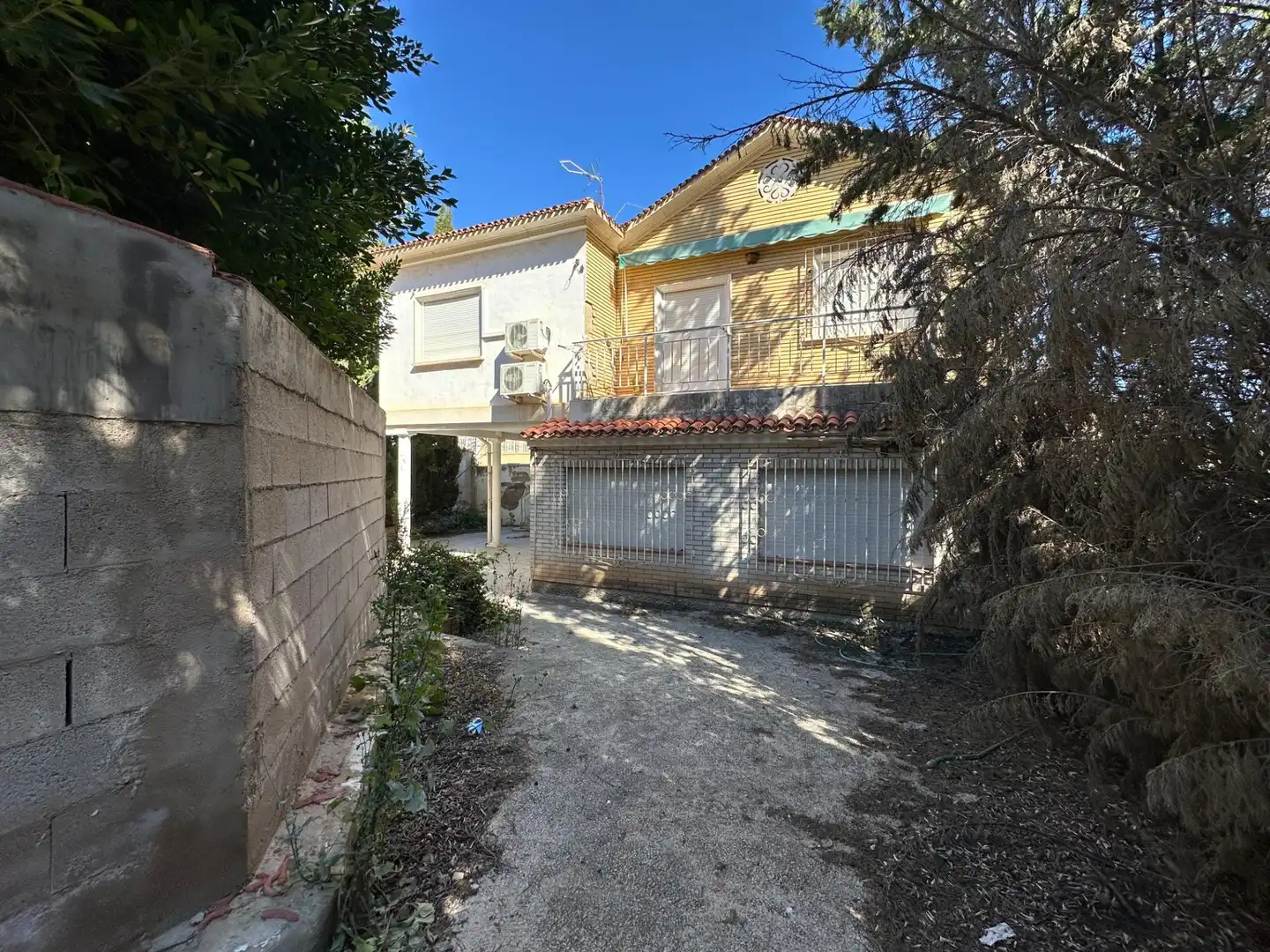 Vista exterior de Casa o xalet en venda en Murcia amb Calefacció, Terrassa i Traster