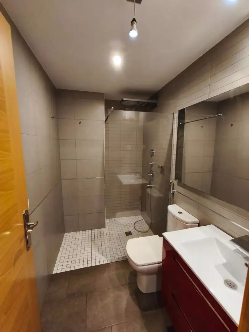 Baño de Piso en venta en Salou con Aire acondicionado, Calefacción y Terraza