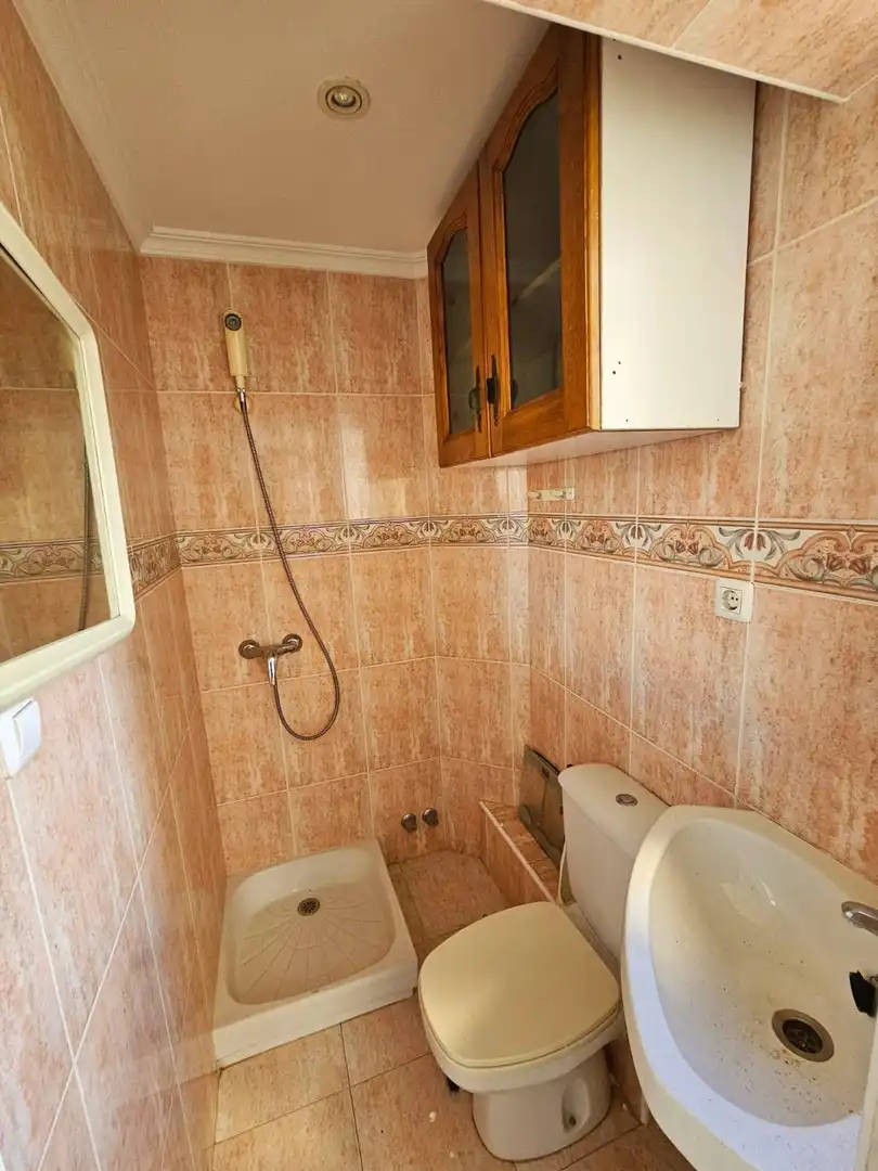 Bany de Apartament en venda en Fuengirola amb Terrassa
