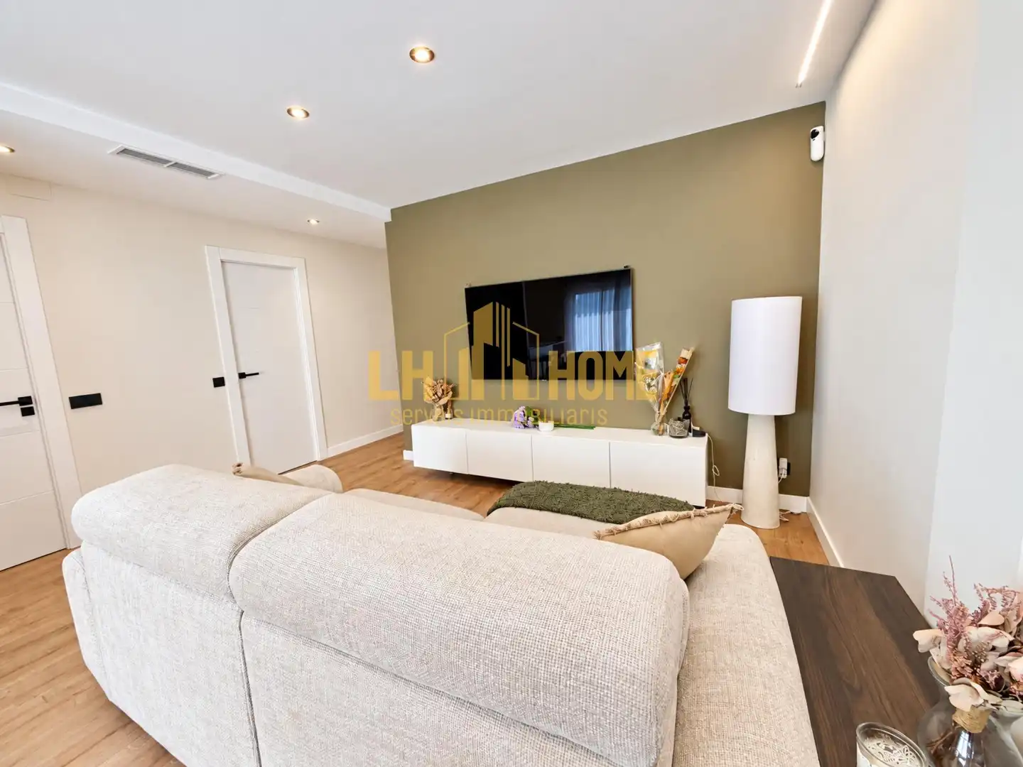 Sala d'estar de Àtic en venda en Centre - Sant Josep - Sanfeliu