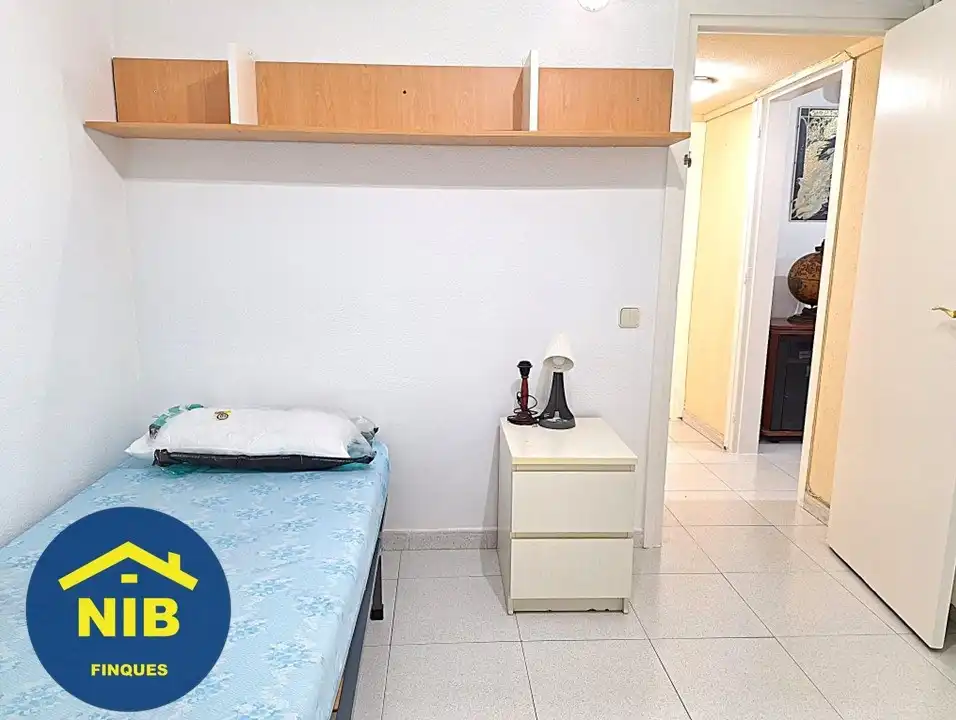 Bedroom of Flat for sale in Barcelona  with Air Conditioner and Heating