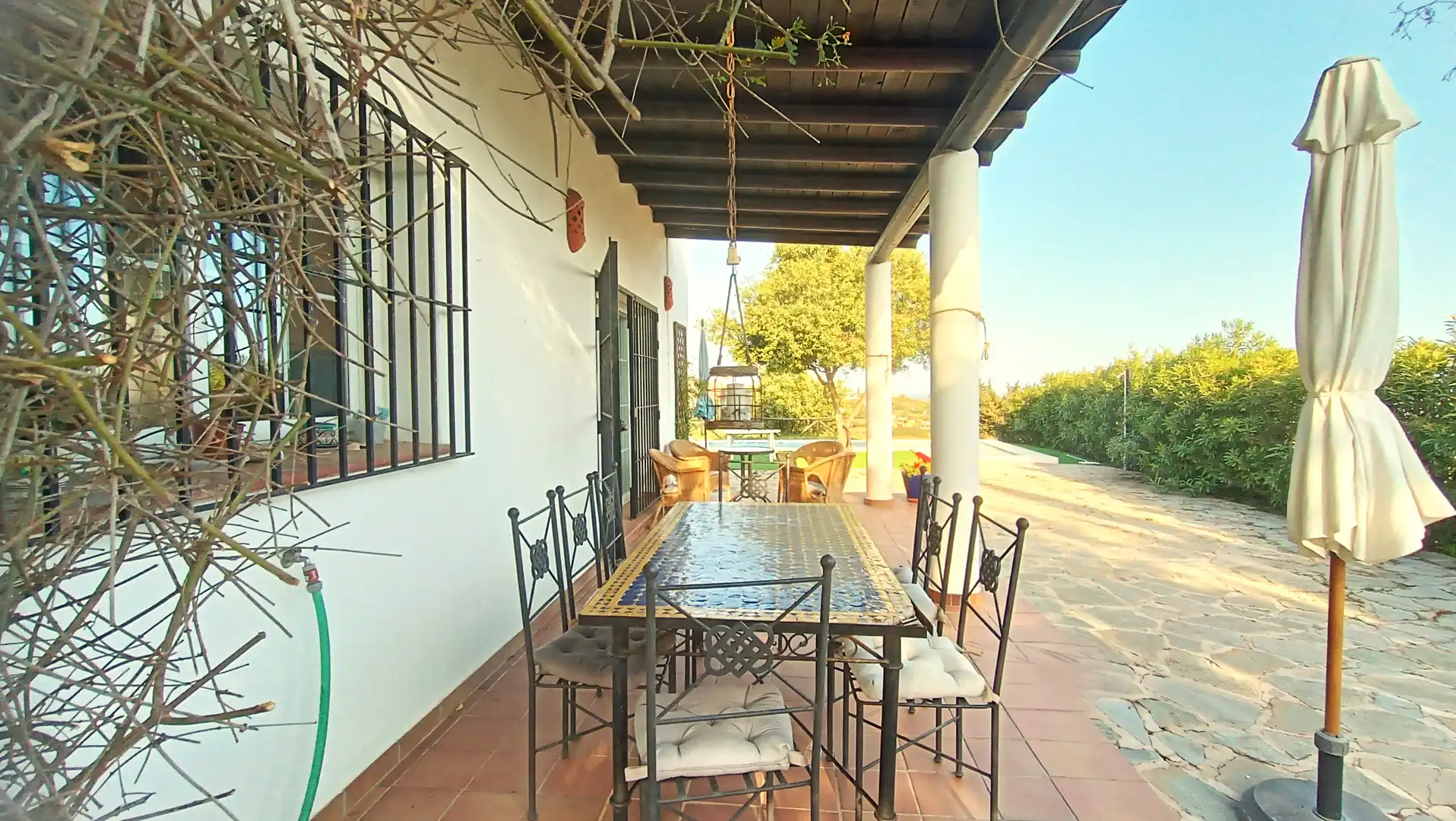 Terraza de Finca rústica en venta en Estepona con Aire acondicionado, Calefacción y Jardín privado