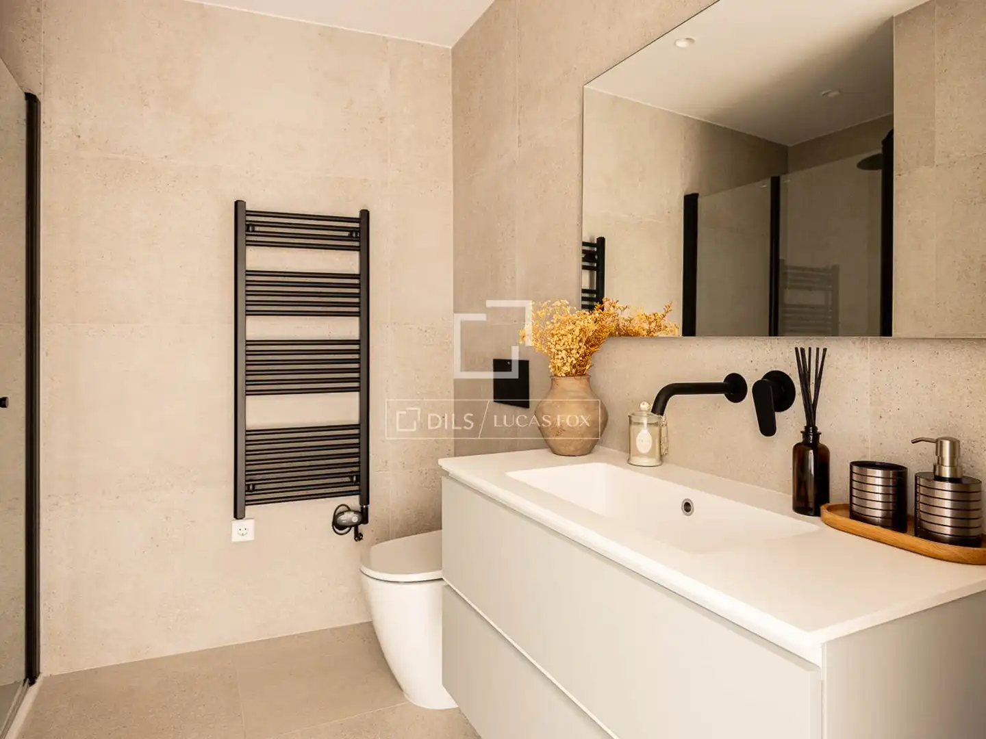 Baño de Piso en venta en Barcelona con Aire acondicionado, Terraza y Piscina