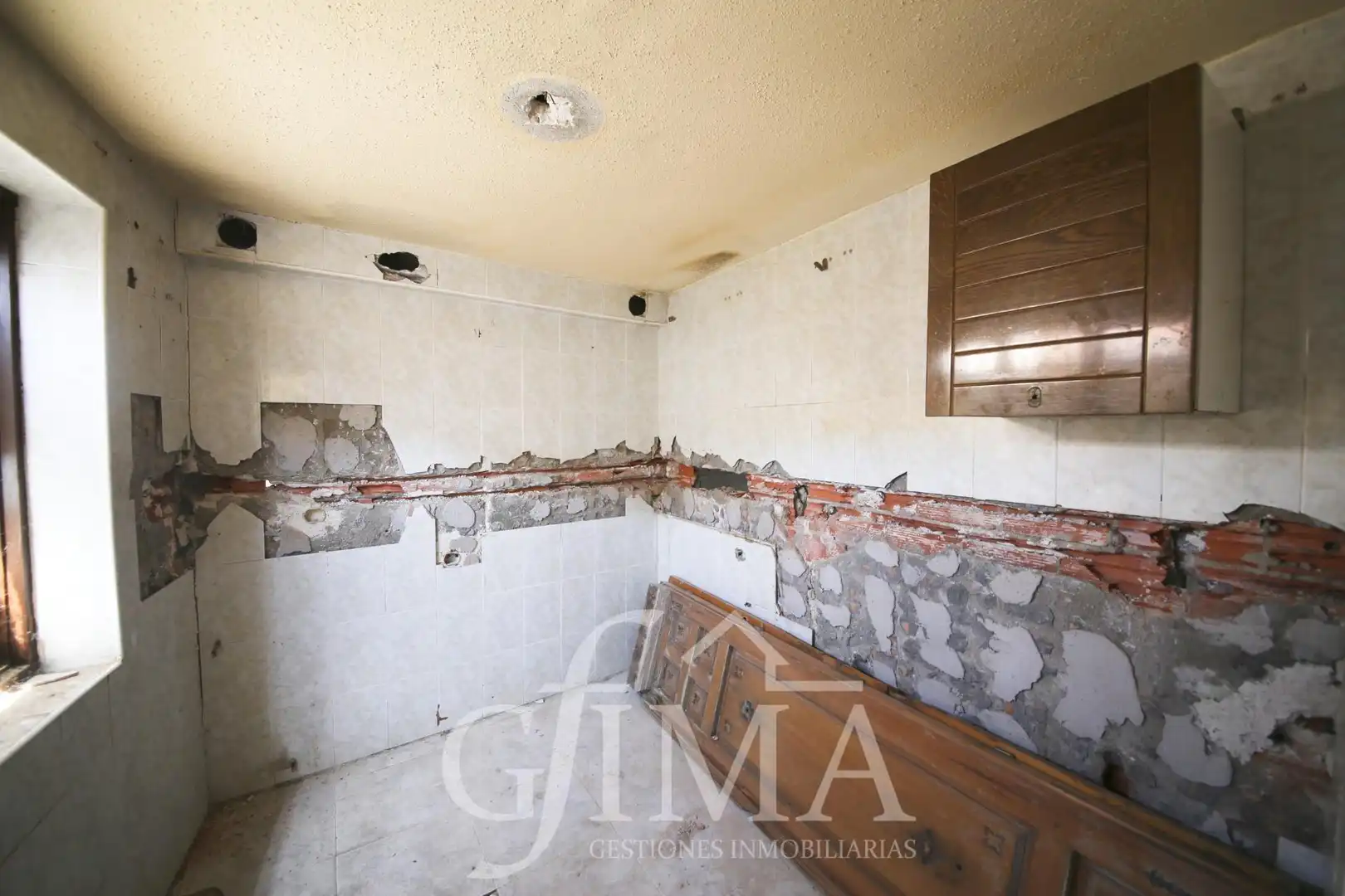 Cuina de Casa o xalet en venda en Campo de Criptana amb Terrassa i Balcó