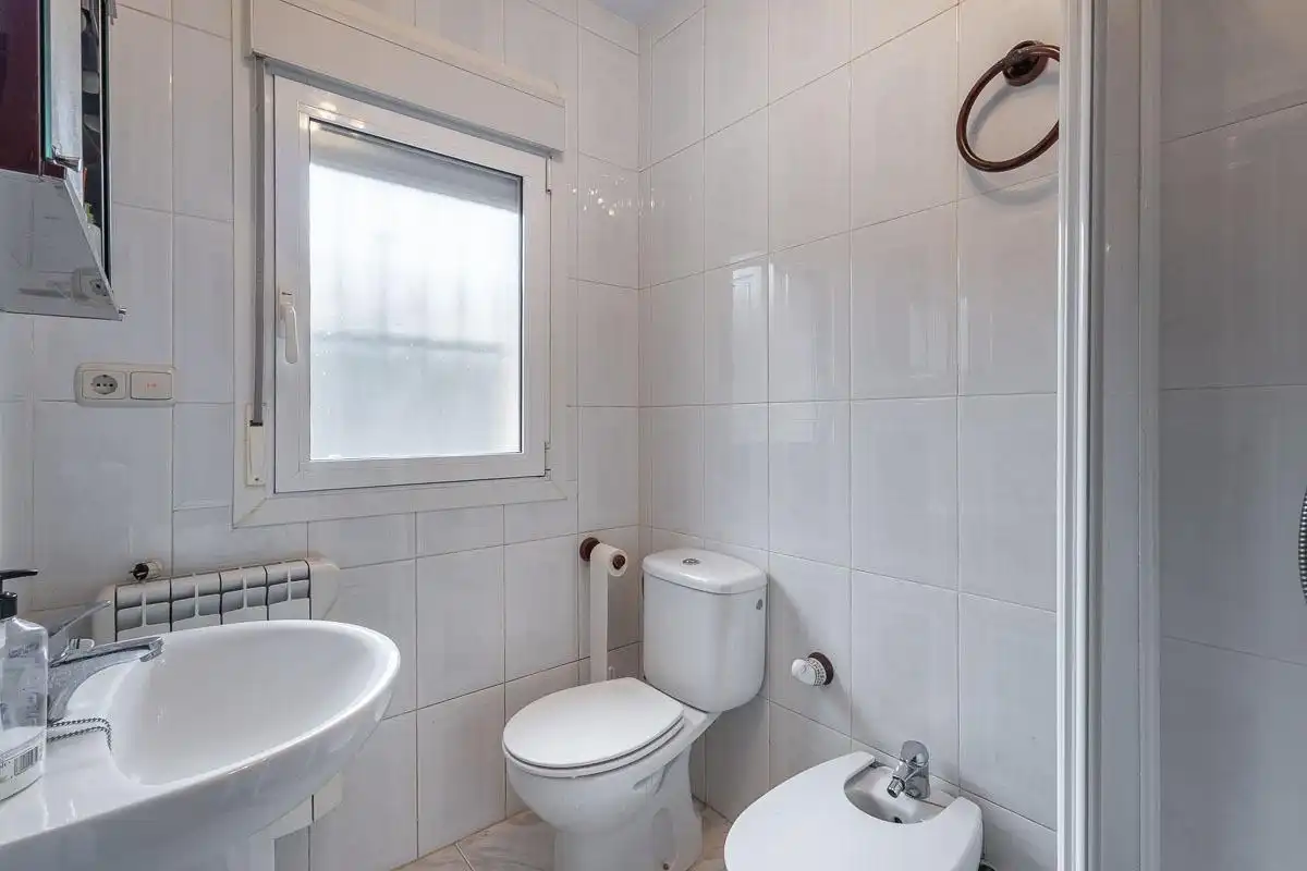 Baño de Casa o chalet en venta en Villa de Otura con Jardín privado y Piscina