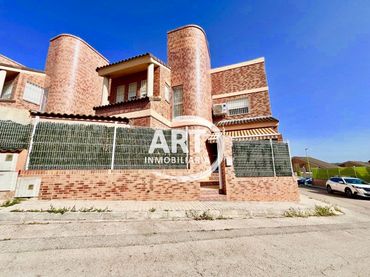 Adosado con jardín en venta en Austria
