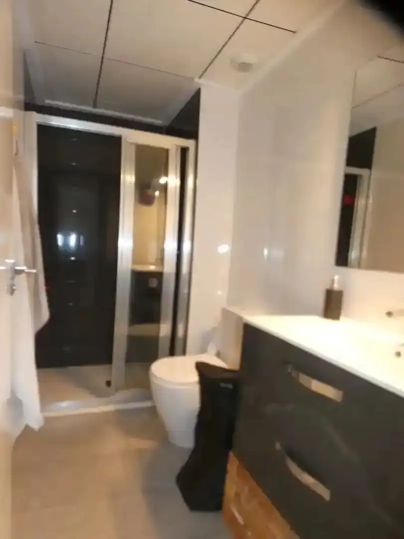 Baño de Casa adosada en venta en San Pedro del Pinatar con Aire acondicionado, Calefacción y Jardín privado