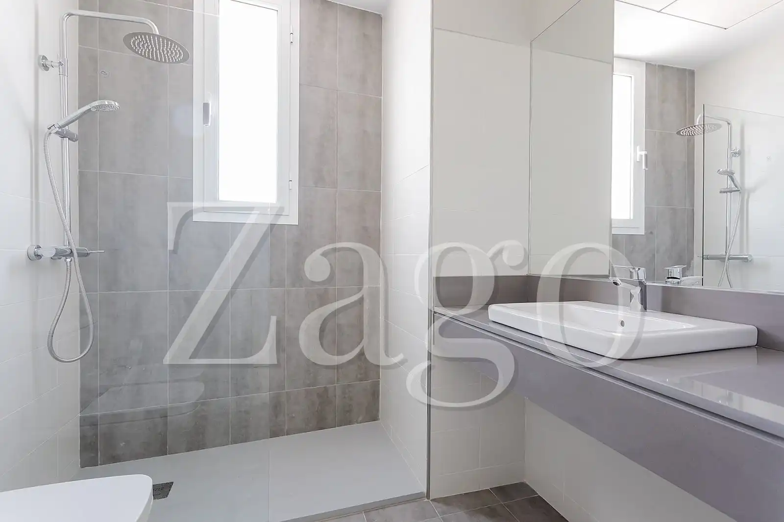 Bathroom of Apartments for sale in Puerto Vera
