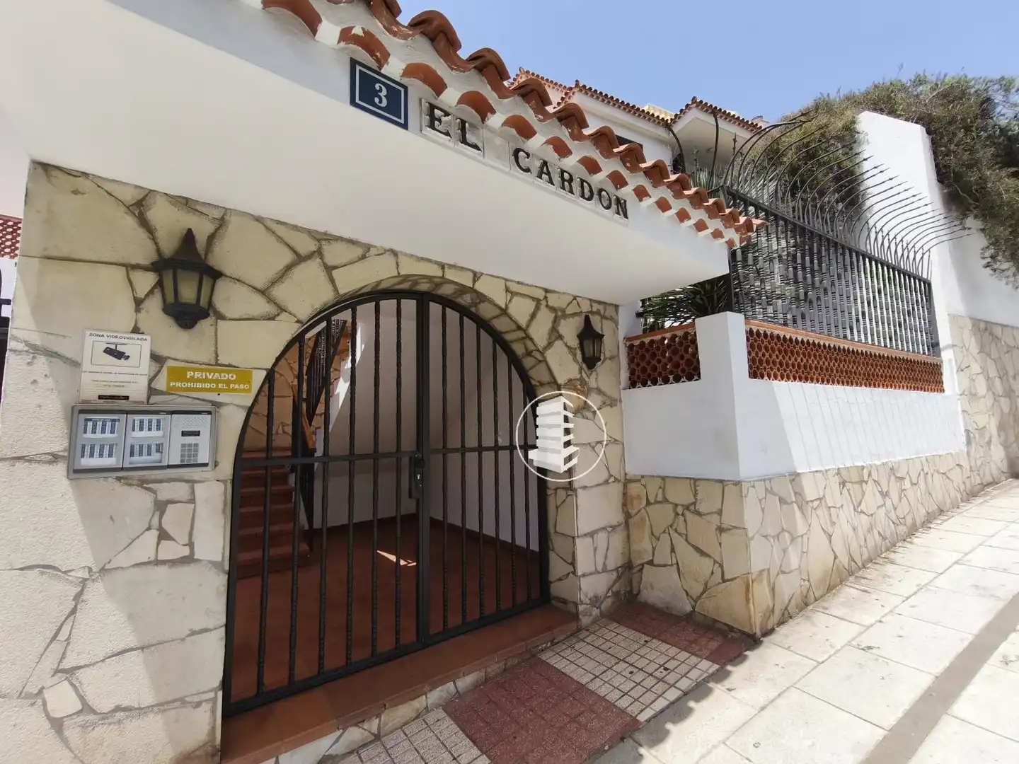 Apartamento de alquiler en Arona con Jardín privado, Terraza y Piscina