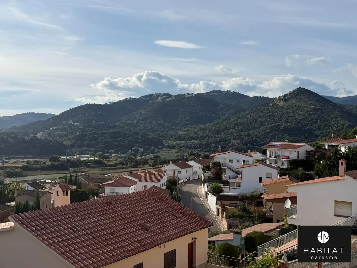 Vista exterior de Casa o chalet en venta en Pineda de Mar con Calefacción, Jardín privado y Piscina