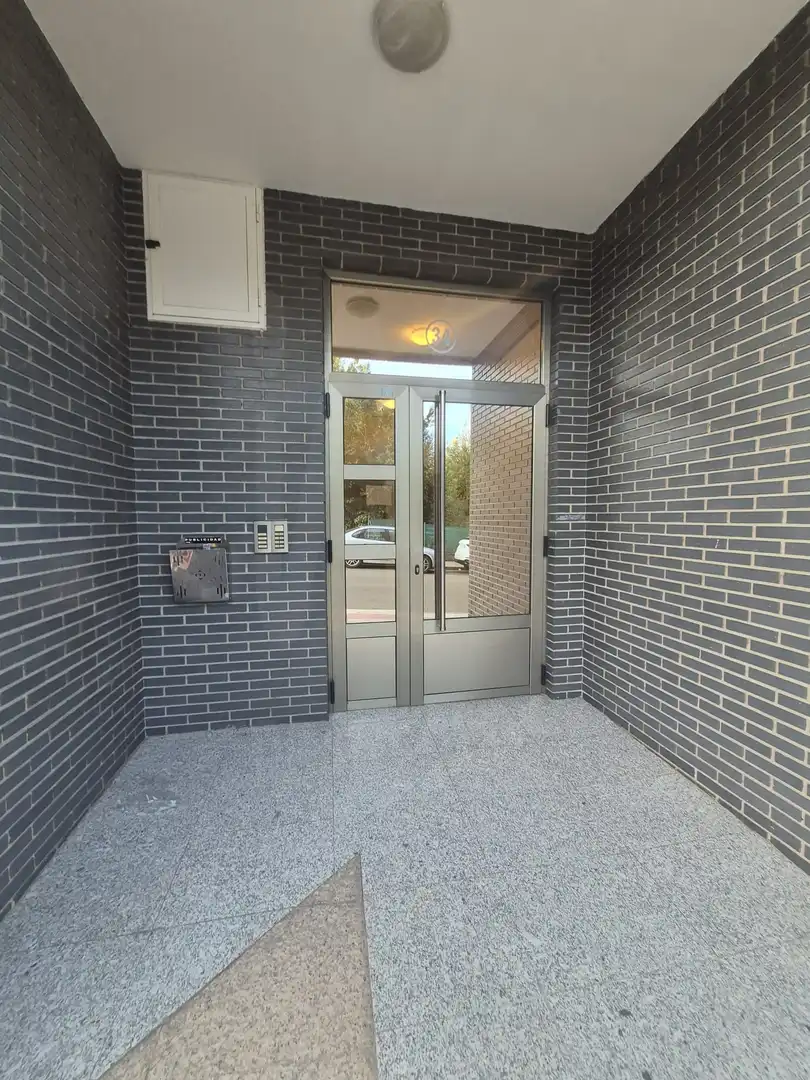 Piso con ascensor en venta en Calle San Isidro 34, imagen 2