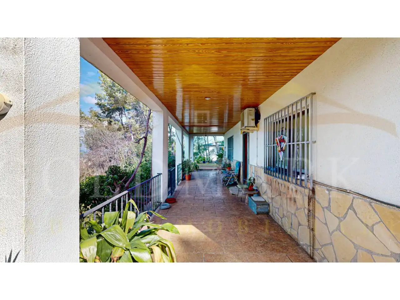 Vista exterior de Casa o xalet en venda en Corbera de Llobregat amb Aire condicionat, Calefacció i Jardí privat